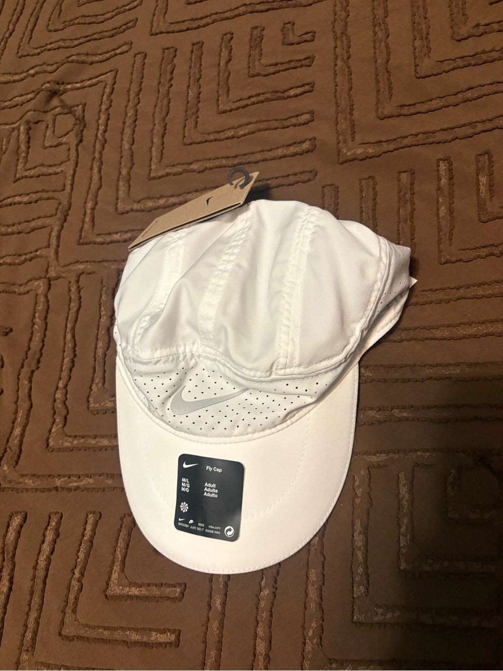 Nike White Fly Cap - Lightweight Athletic Hat